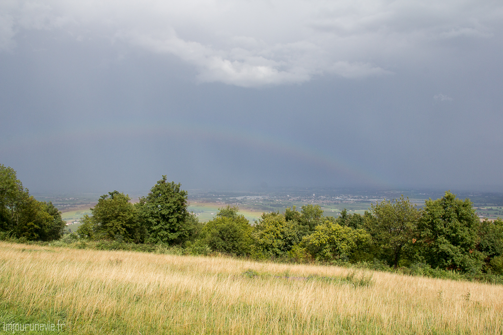 Mont Brouilly - double arc en ciel Mont Brouilly