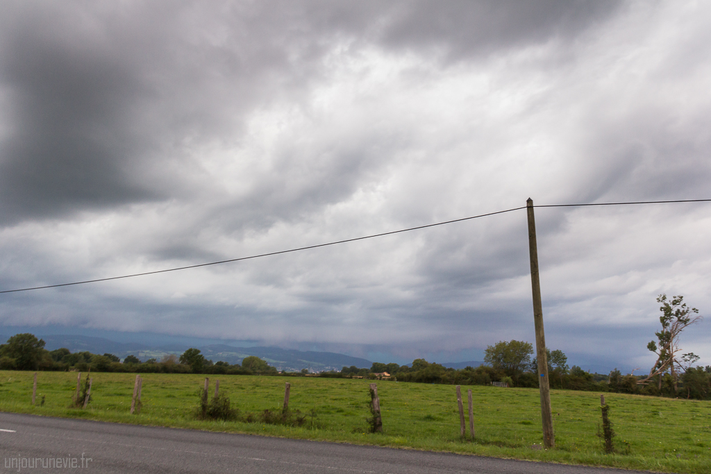 Orage -Roanne Avant l'orage